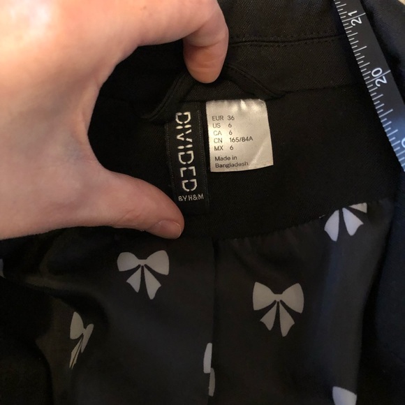 H&M Divided (Juniors) Black Blazer - Picture 9 of 9